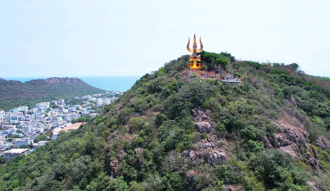 Trishul Monument - Kailasgiri